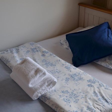 Mirosov  Hotel Na Statku Mirosov מראה חיצוני תמונה