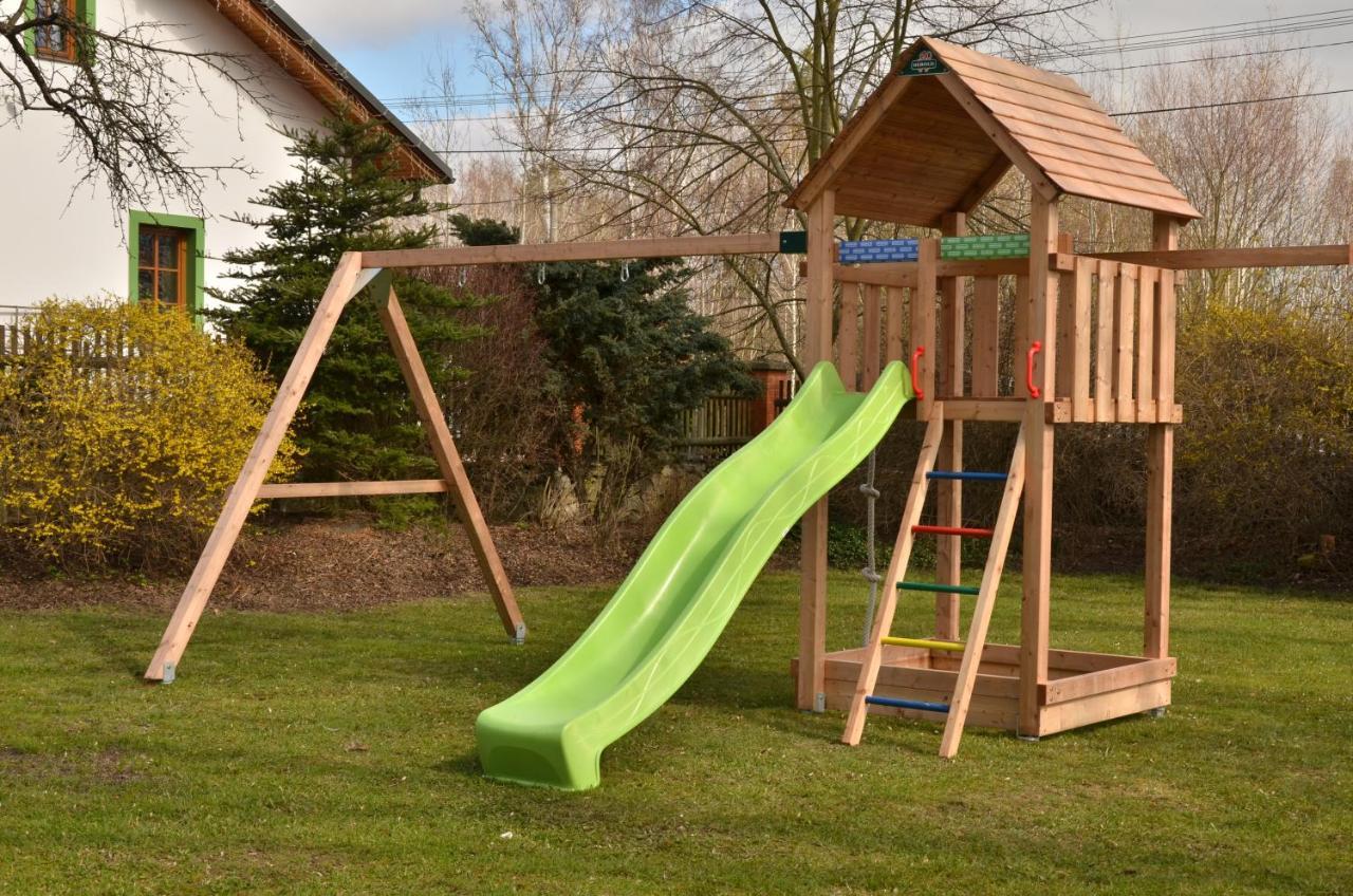 Mirosov  Hotel Na Statku Mirosov מראה חיצוני תמונה
